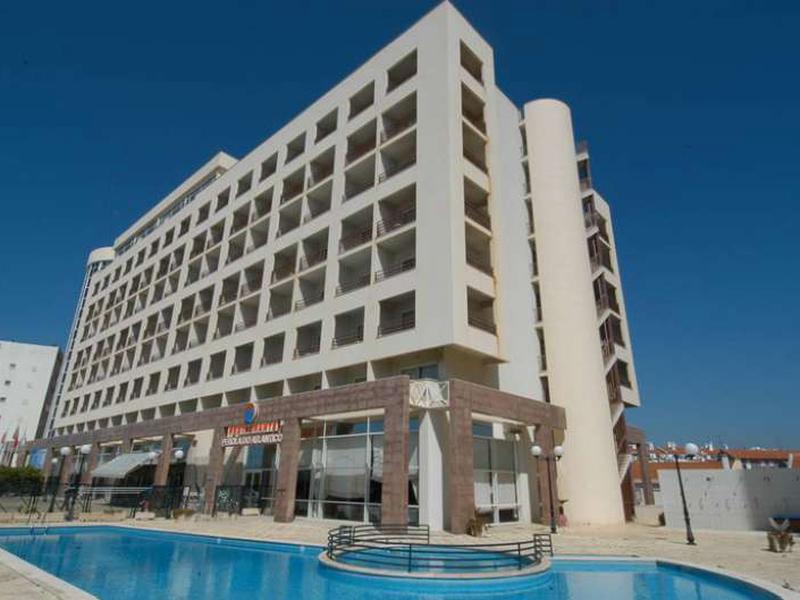 618F09FE2F3F3B15549B4C5D197EEEDB