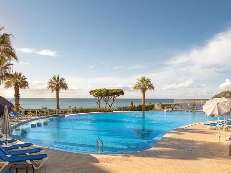 10A8D21AAC9BD4F87FCEDC51B503DE86