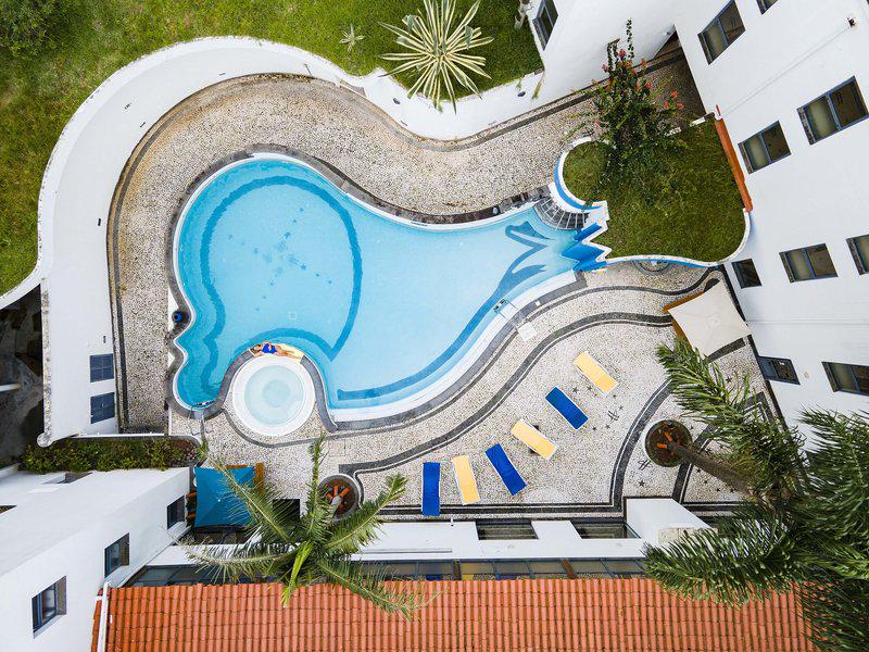 CC389825EE6B38B0408D91D1FA25B963