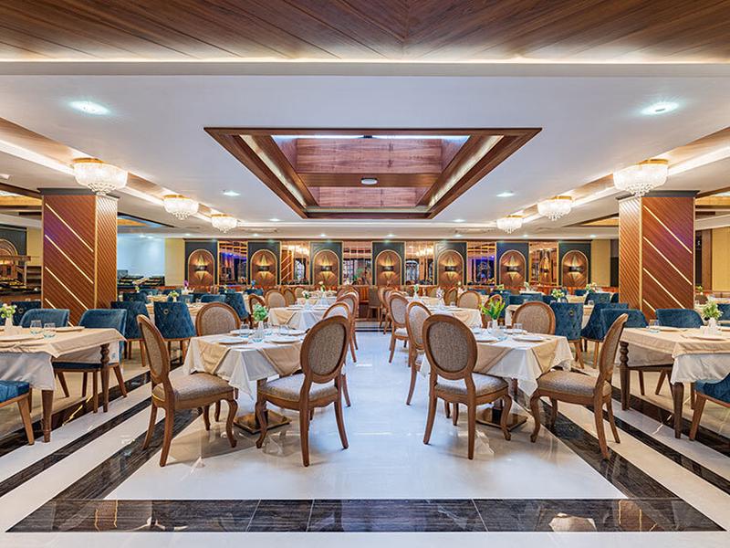 1B314881DF79E74DC7A311F4405D9B48