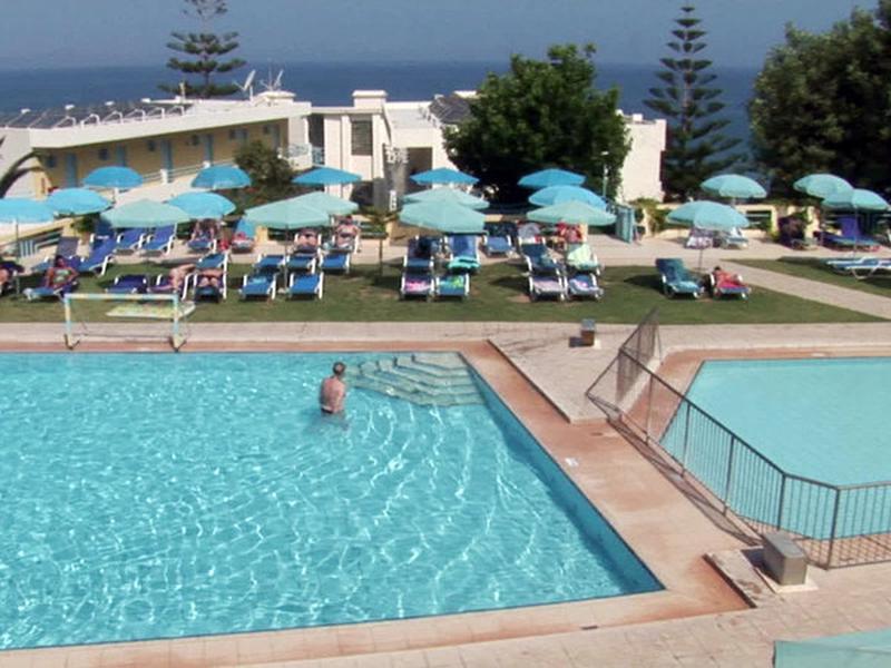 EAA4A3ABB757075419DF862282D6872A