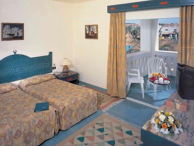 303553AA29A4E555C493DF428D221B5F