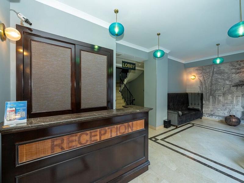 8F4AC6784B6AEC55B2DC5B73983DCFEE