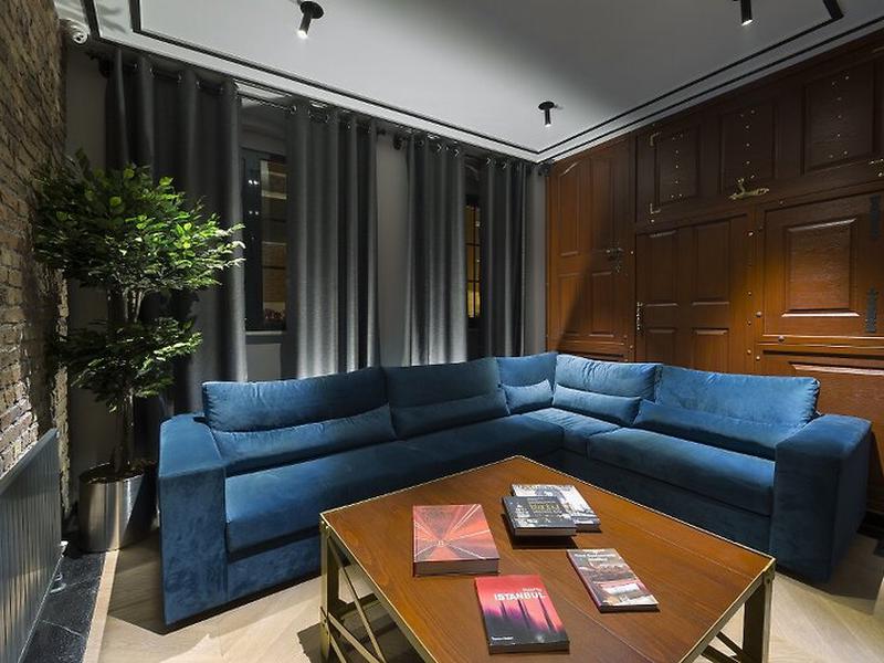 366458C484032C6A6FB23408627548E1