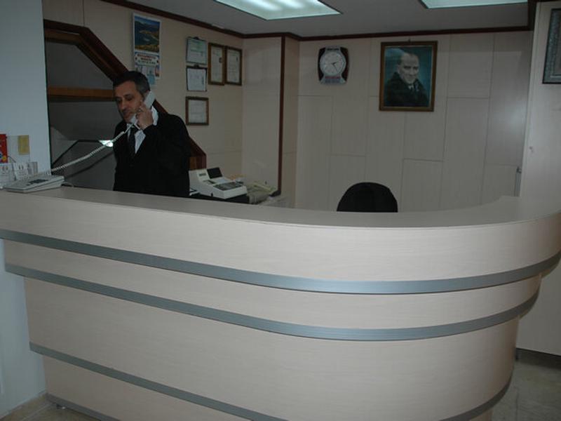 79680599C9FF90F8275750514692B784