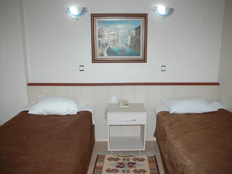 A014B5FFCB1497B411272D815D63CAE7