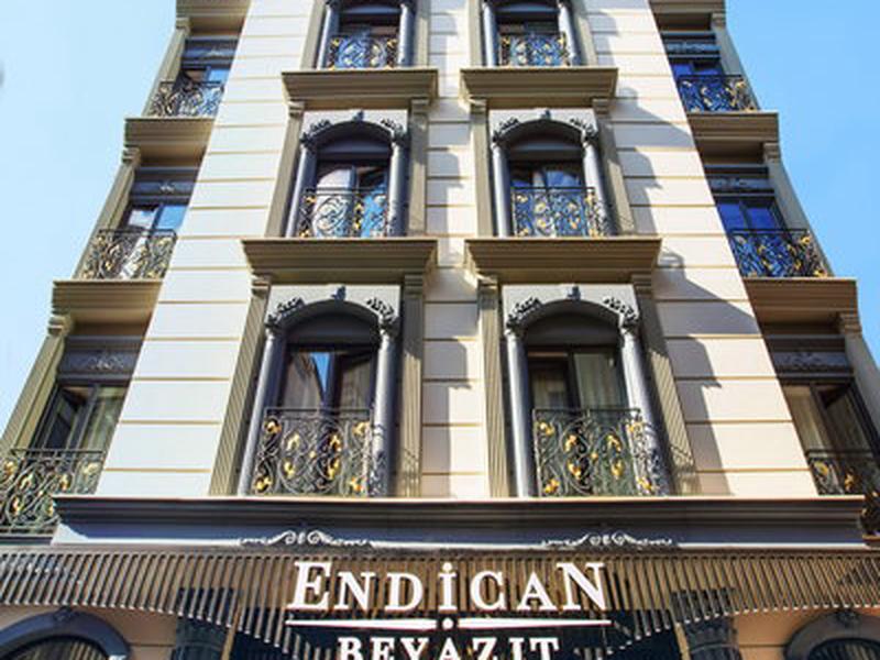 882323F6C5AF21E0C7EE4FD83895B132