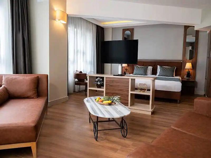 EF0E3199EF3D67D29EE443A80A0403A4