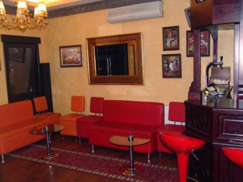 4F29BB1E87A48B976955BEDF2AF41E91