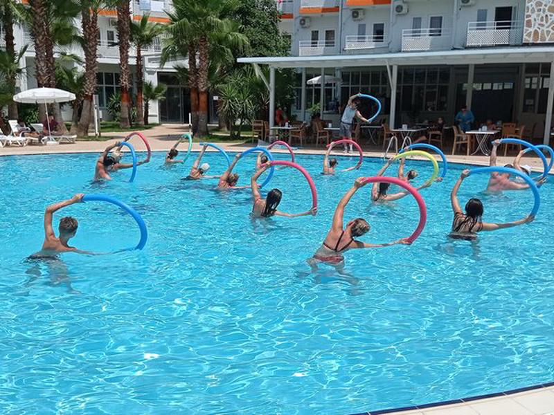 90F0FF08A24C7F7A5F889884540E3B03