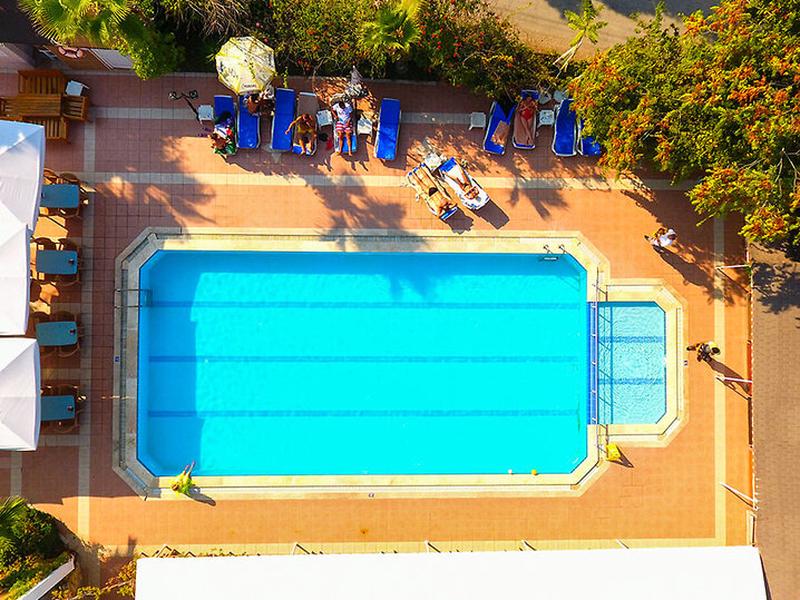 E4186018F114129F66C13C36DE394B6C