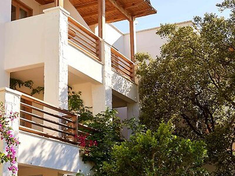 E71A6638805E7F9FD6989D0AEA60F06E