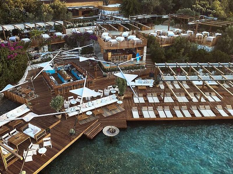 CF2B243FFAB0A8A91C2E961AE10F601B