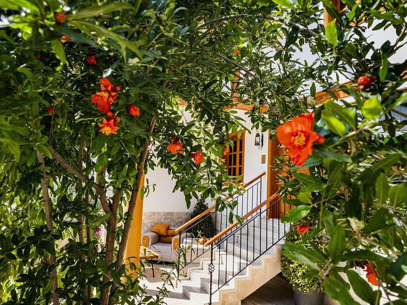 93EA9CC79547A98FACF82E0F5EB385A3