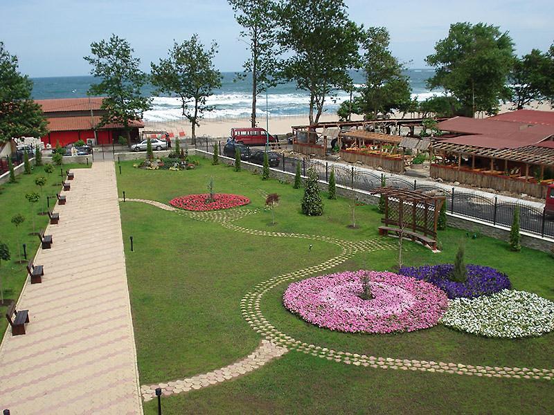 73A68E6B622C024193C3D384342CD4E5