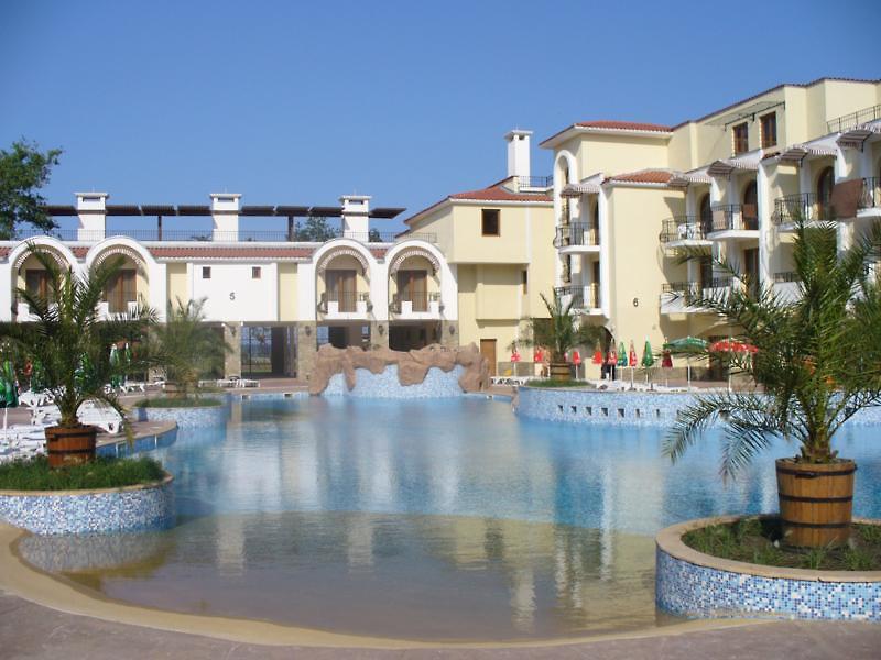 4B195CE677AE23F6B397ACA4B68F7BD6