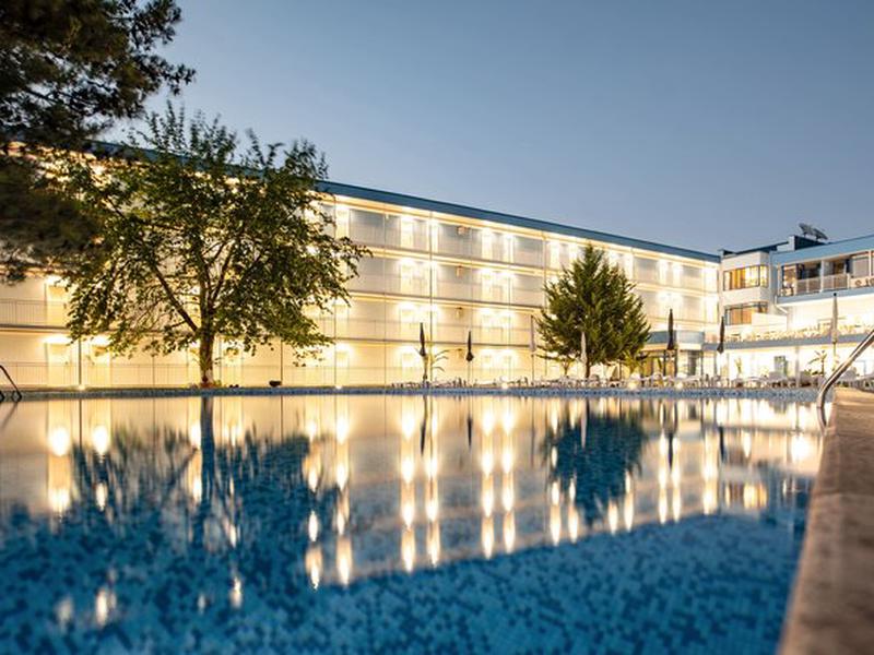 FB5C69F98172F8822D294C2C80DA5423