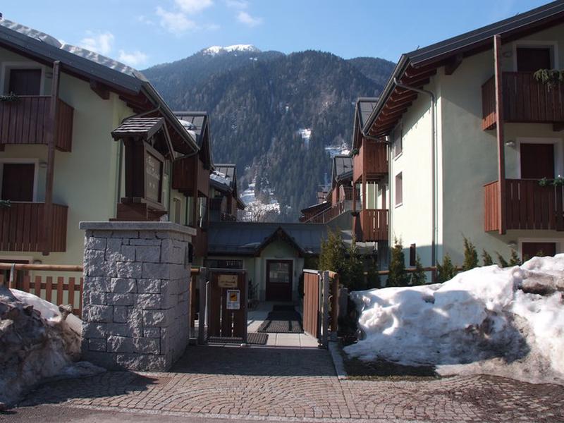 5ACD4AB80048996A4FCFFD771A1CDA4A