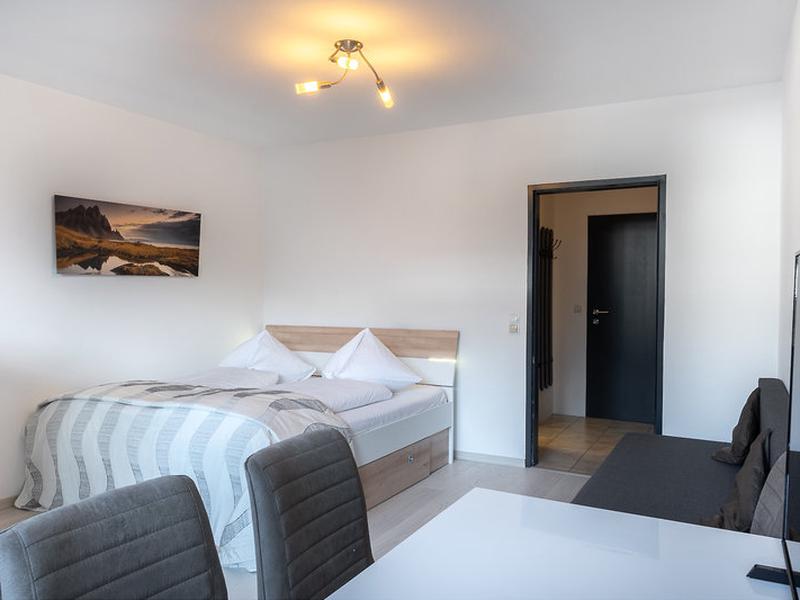 C17D93D378D110CC2F7D5E37F6F9C7A9