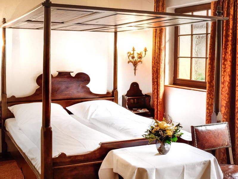 7CE750DFBA82B18519CE4B3B7B46FA1C