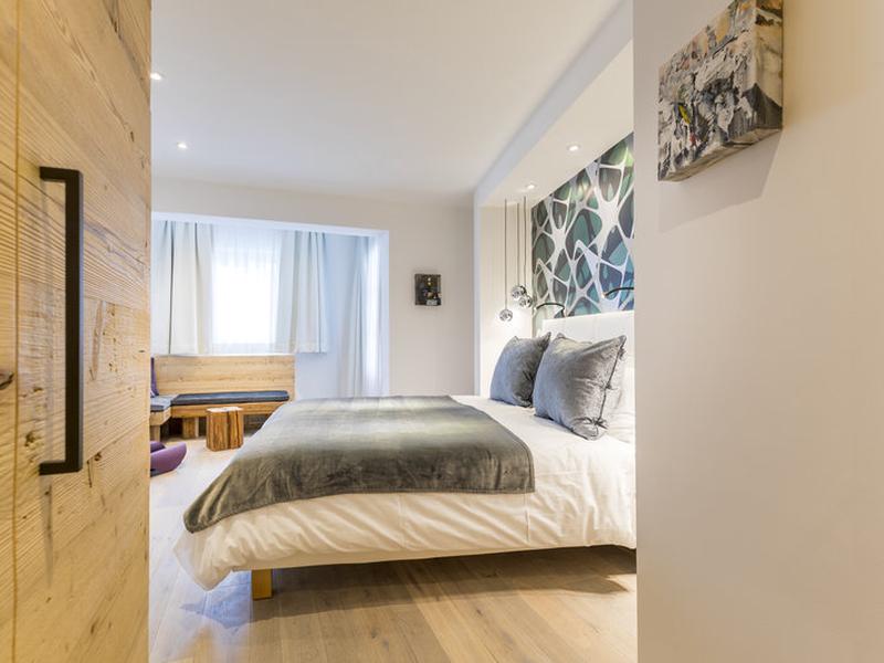 D590318DE1A97DDAC3245886DE47E2EE