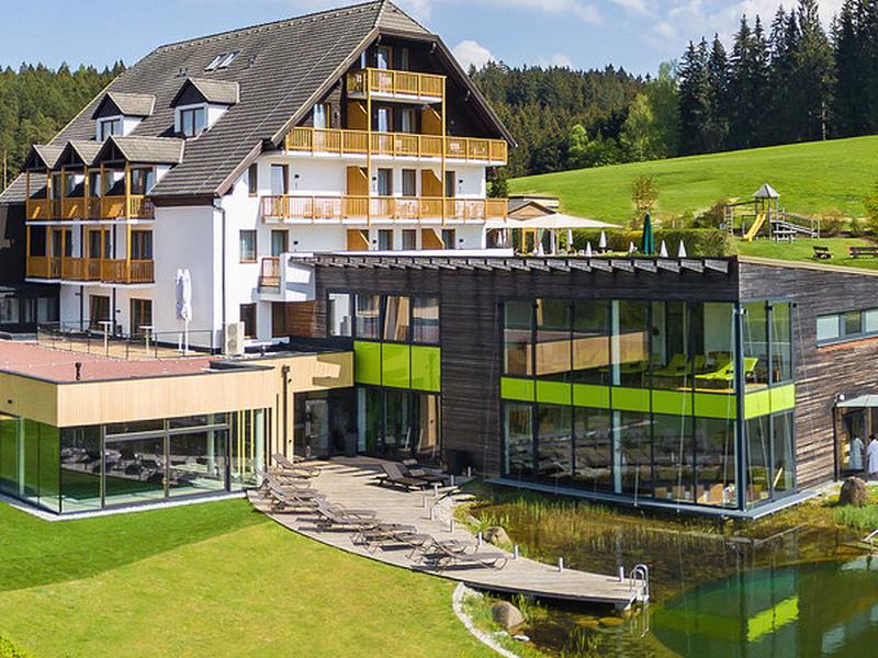 AA8CDF8173DC7F6E5975D250A3EA3577