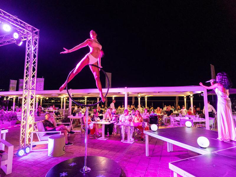 968EC3FA1DF7FD4ACAF4DA52D522FD5B