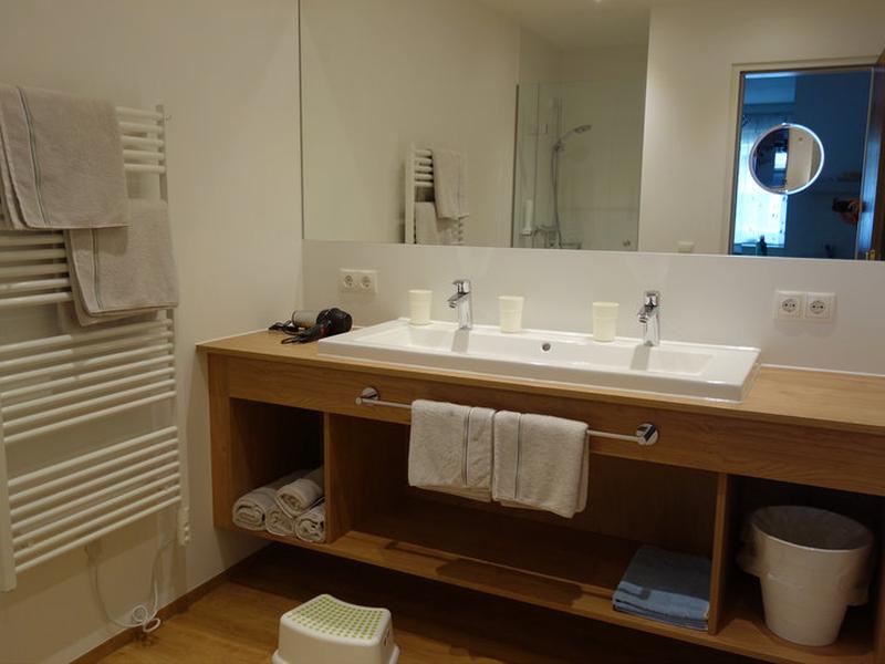 E1D4B3AB7CECC1544C0BE1B15F7A3AC9