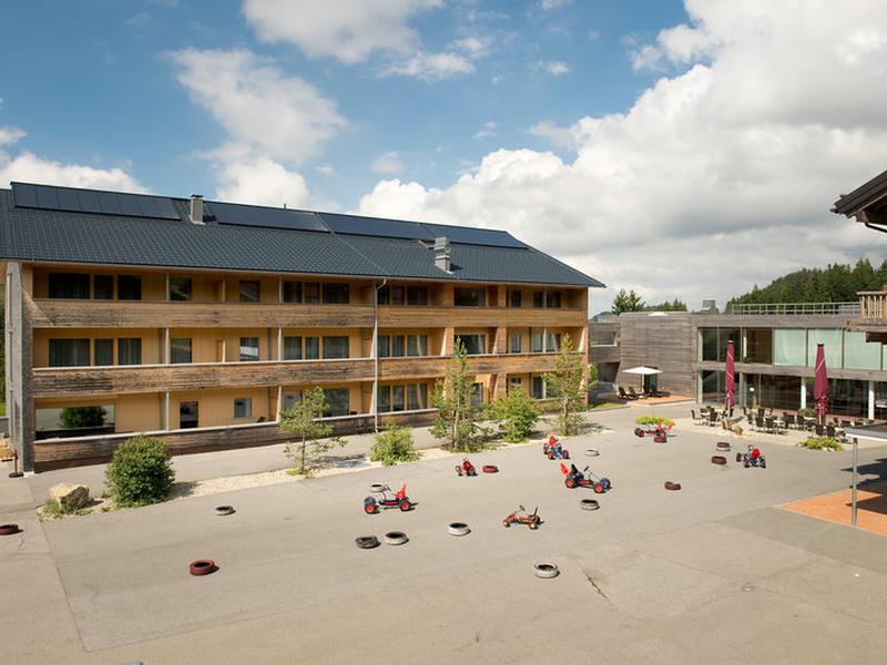 1E8F632BADBC26DD53F640F6ED713D74