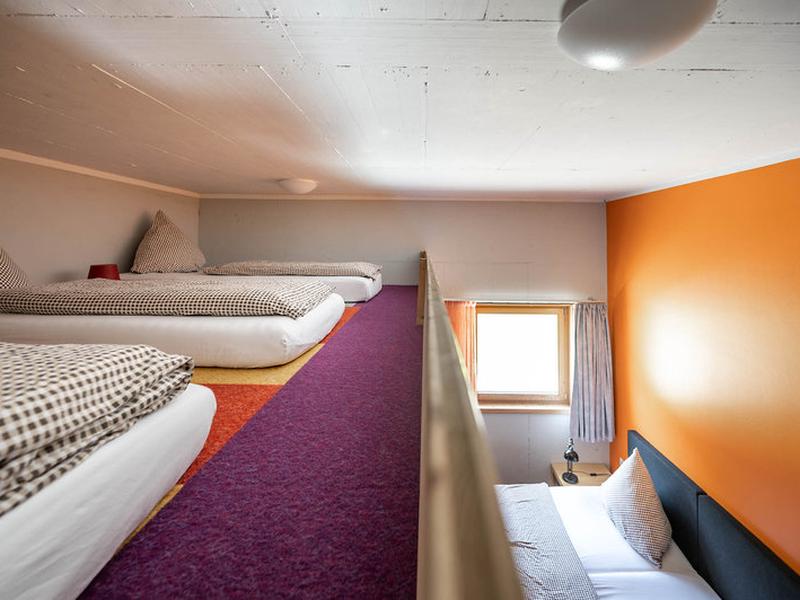 35F995292A361A05E04858C9376B86BB