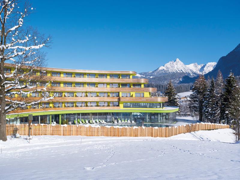 E8AF06351EF27EE084693013FD0C3585