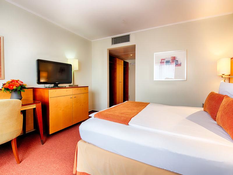 77D45962E9C00CBE1C3809B977032EC2