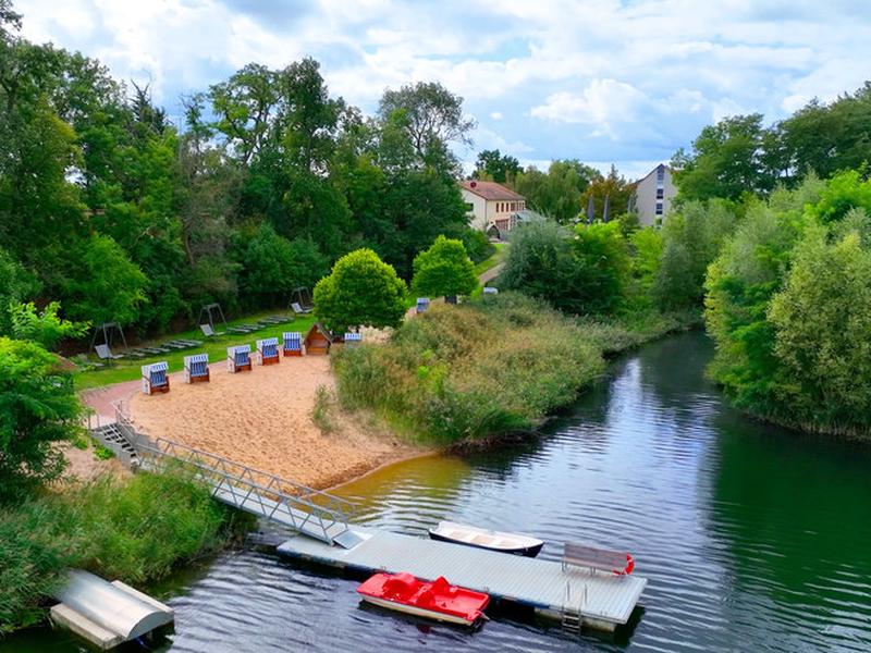 4A52CCE4CC541E21D5058AF0C9E513D8