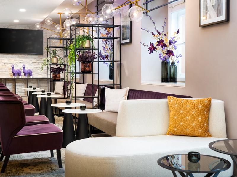 33FB83967935A3ED32E4F201F3A1F22C