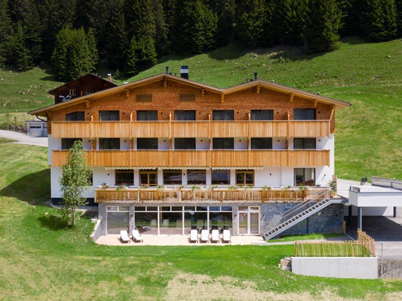 D1C510FD82E3F5D226D93F6EA35903A0