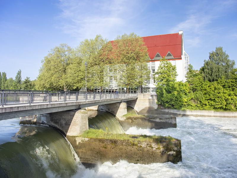 9B1454AECF3DF289CFA6738403B93BB7