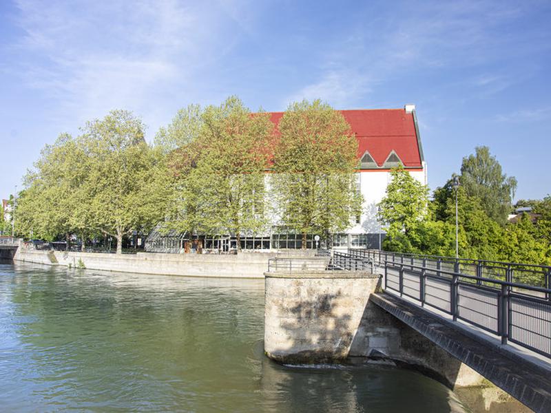 DB5D52FBF1C3CC249D9619A018388367