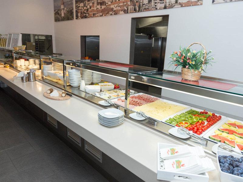 D3B7A5AEFEE77BEABD643EB355568BCE