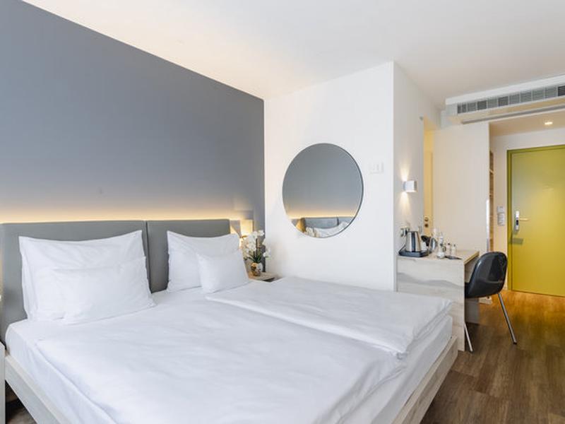 0C1A23A7127F34E66D330E822F154D75