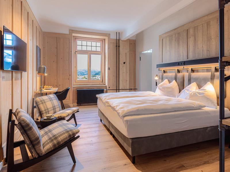 39CB7DAE450D50BA40A8B263B2235CFE