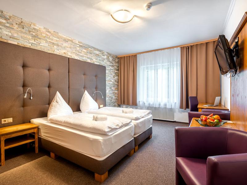 6CC476565E70A6FBD9A000EF7A8CE273