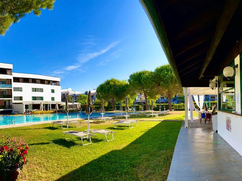 9C2362819DE6E81A5188D45D3645327A