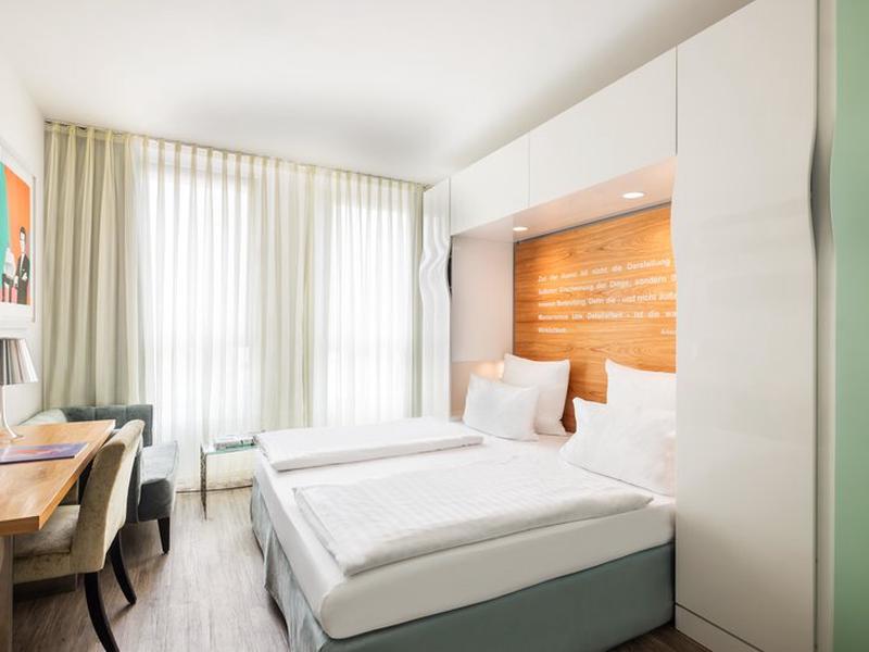 685EC854A4435753D1EC32A7E3F7090D