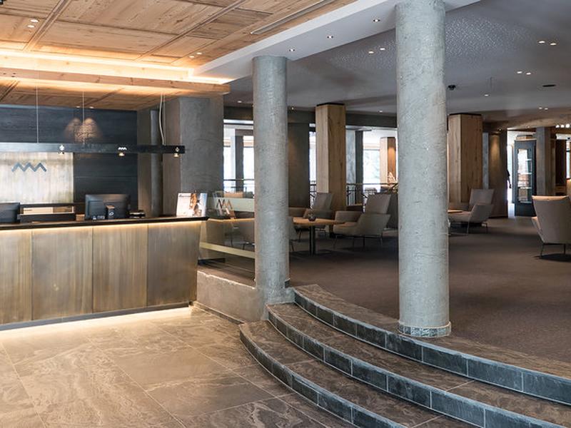 DE9281F40EEA4948E6CB25E5CC927603