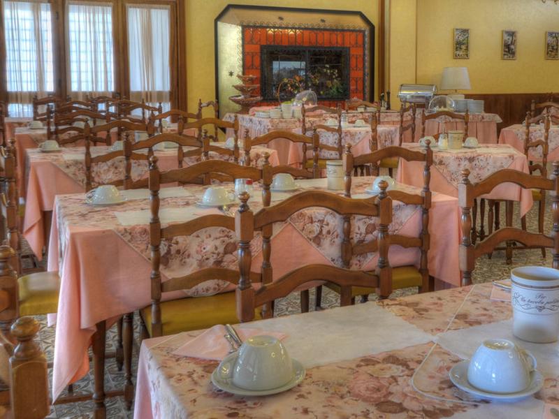 B805EE85D0DC23778F3BE408B9CDB9EB