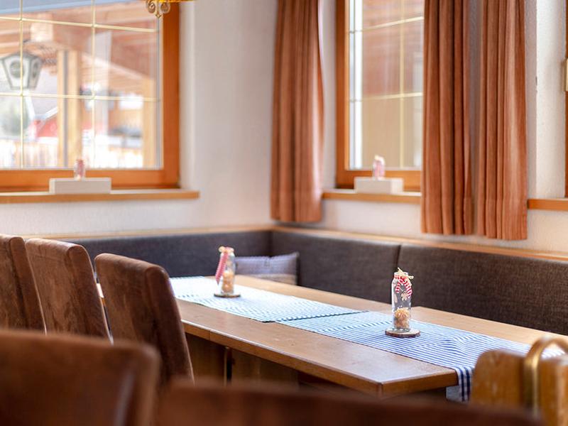 FABA9AAEEB3E32412850D8FEB574EC8B