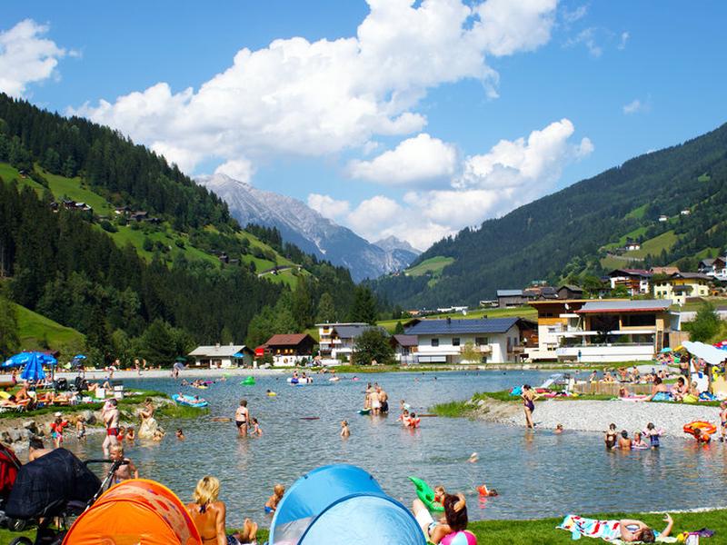 68710DEA747BBAA0C0A1AE47FE9718DB