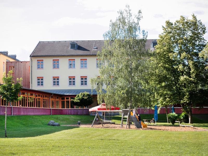 4484C65BBBF742E5A6D172AE98AA55F5