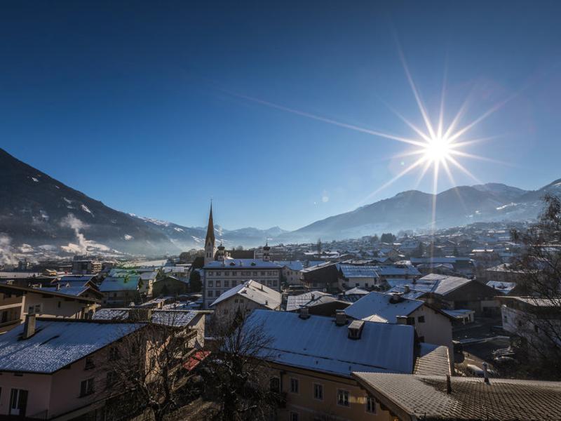 F7A17399BB8D314DDC2D7E76B9E9570F