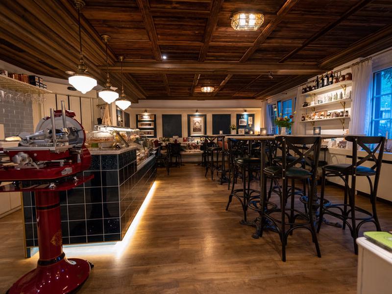 B1E777B4780DE884ED18C864F3B8FFF6